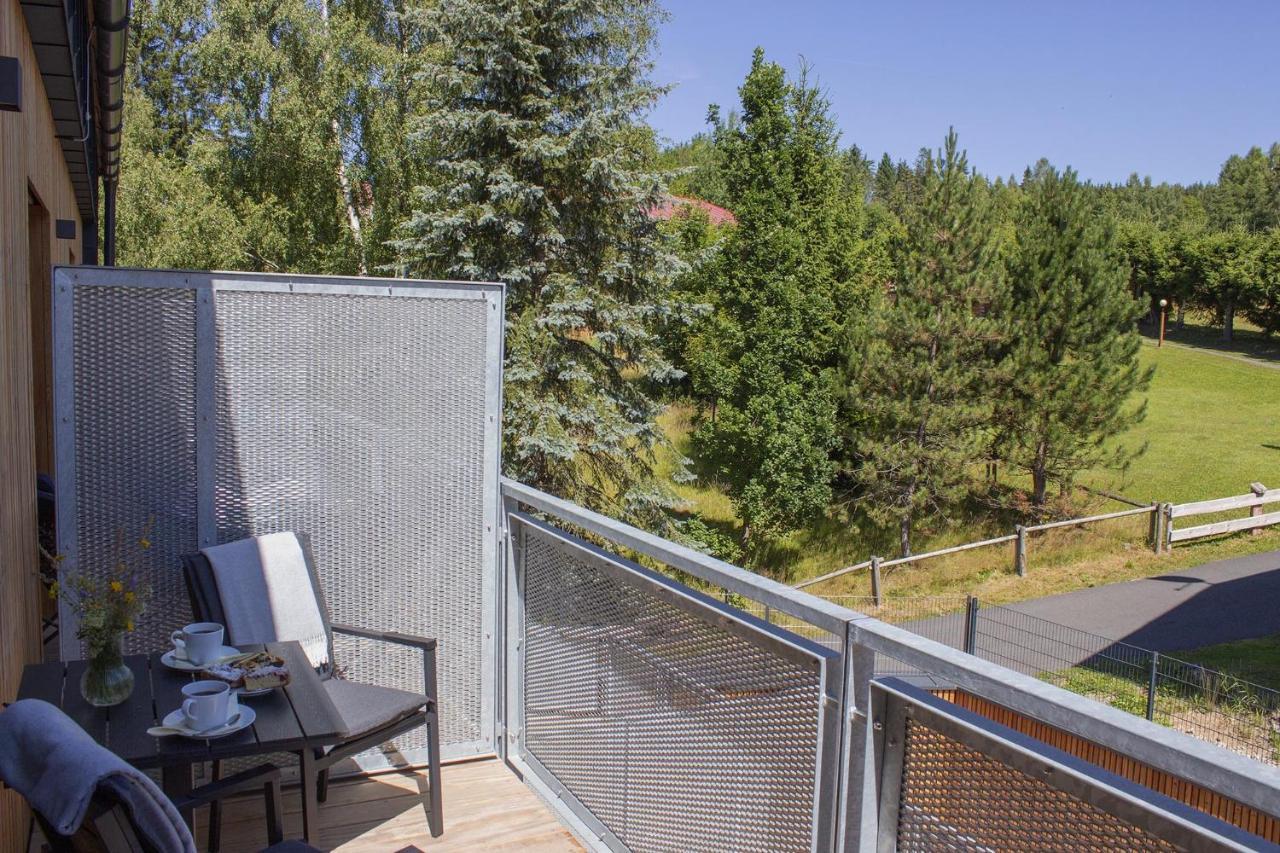 Enjoyharrachov - Atraktivni Klidny Klimatizovany Apartman 20 V Centru Harrachova S Parkovanim, Wifi-Wlan, Sat, Herni Konzoli, Ipad, Netflix Zdarma, Moznosti Dobijeni Auta, Vyhledem Do Zahrady A Na Romanticky Kostelik ภายนอก รูปภาพ