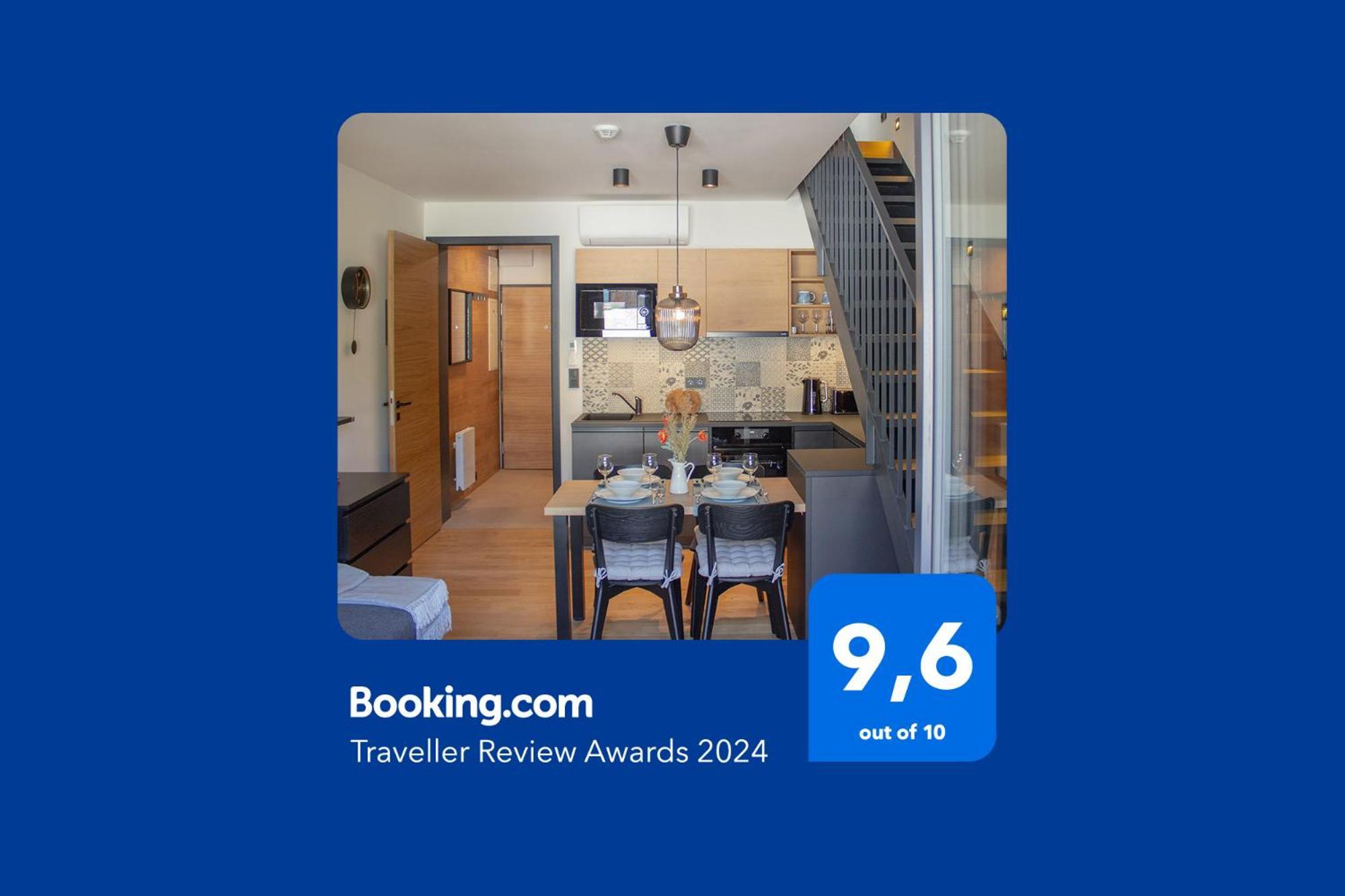 Enjoyharrachov - Atraktivni Klidny Klimatizovany Apartman 20 V Centru Harrachova S Parkovanim, Wifi-Wlan, Sat, Herni Konzoli, Ipad, Netflix Zdarma, Moznosti Dobijeni Auta, Vyhledem Do Zahrady A Na Romanticky Kostelik ภายนอก รูปภาพ