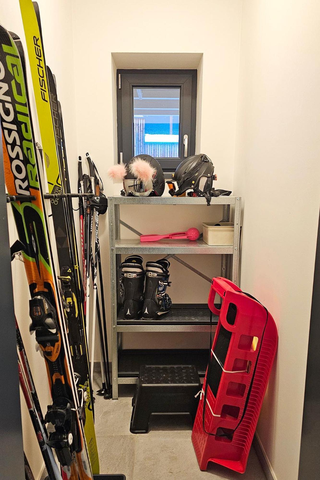 Enjoyharrachov - Atraktivni Klidny Klimatizovany Apartman 20 V Centru Harrachova S Parkovanim, Wifi-Wlan, Sat, Herni Konzoli, Ipad, Netflix Zdarma, Moznosti Dobijeni Auta, Vyhledem Do Zahrady A Na Romanticky Kostelik ภายนอก รูปภาพ